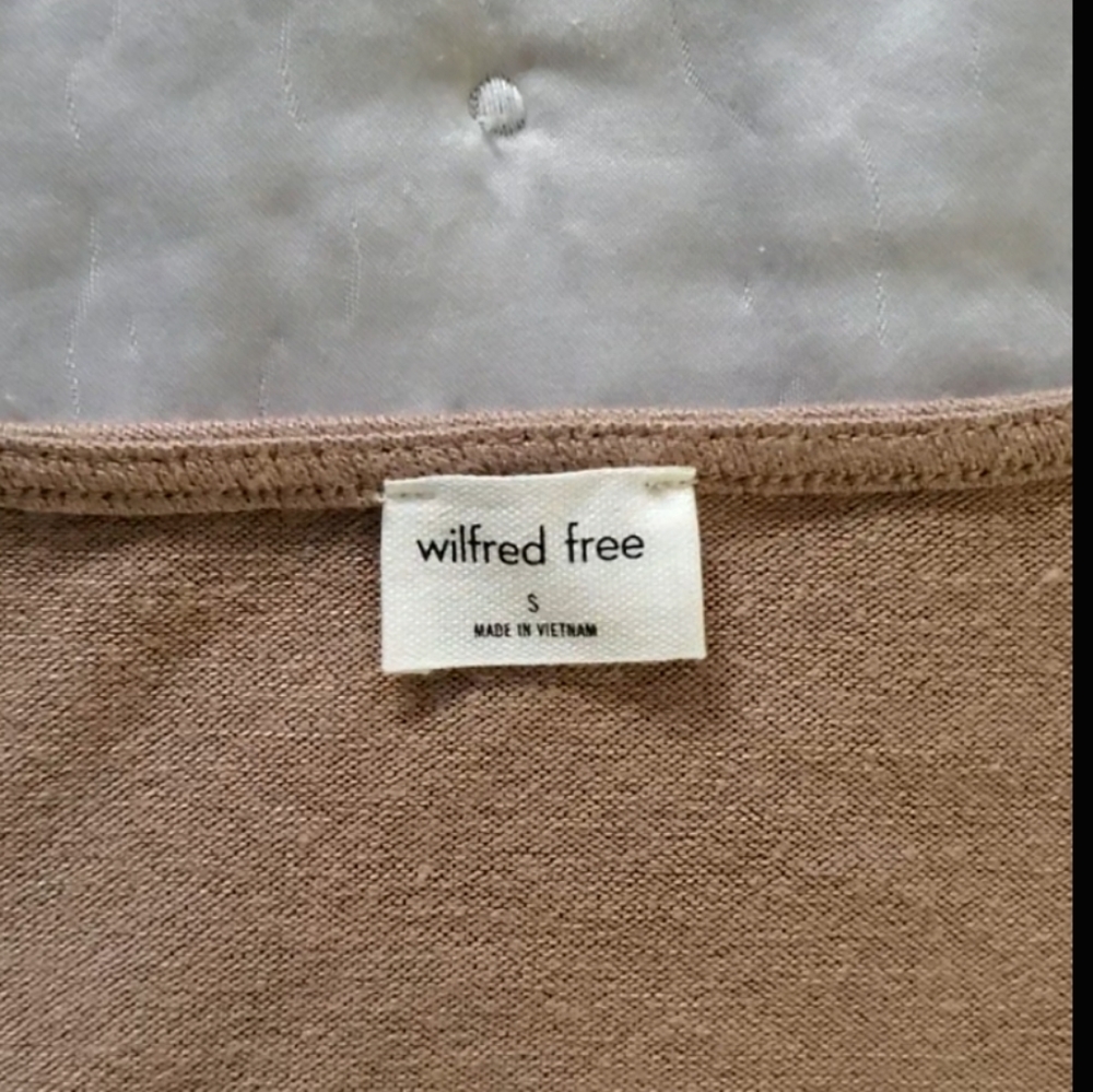 SOLD- WILFRED FREE• LYNX• Long Sleeved Adjustable Top  #Clay Argil #Lynx - Picture 8 of 12